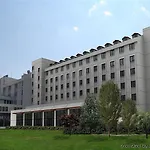 מלון Bilkent And Conference Center 5*